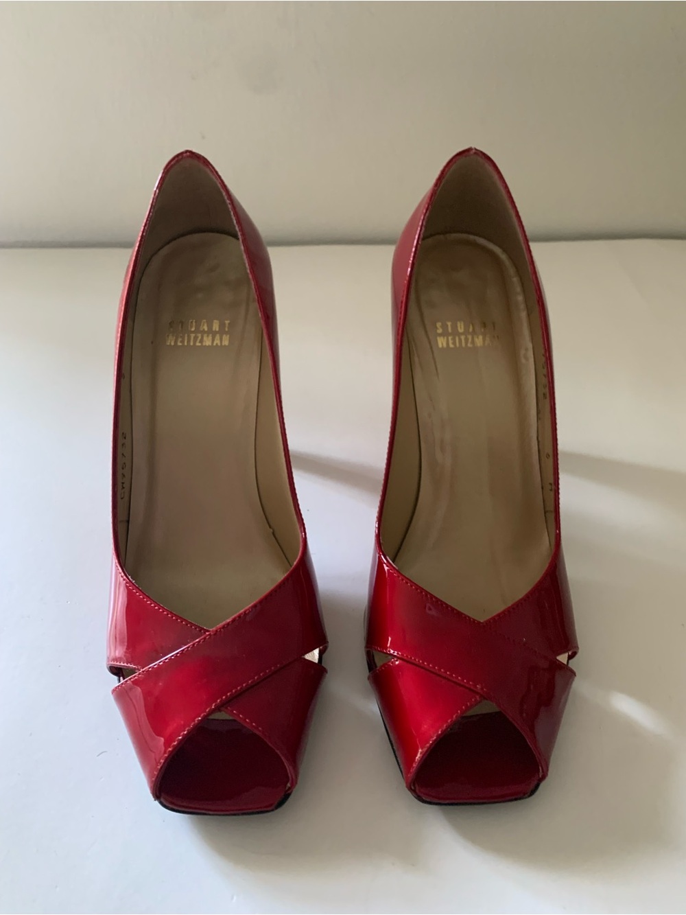 Stuart Weitzman Cherry Quasar Red Patent Leather Crisscross Peep-Toe Heels, 6M